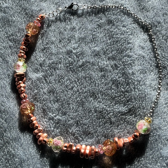 Rose gold beaded necklace - Picture 4 of 7